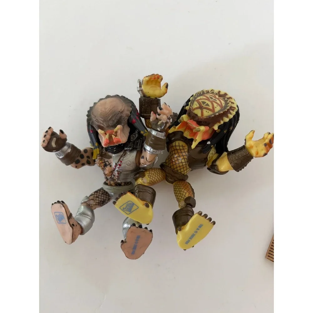 Predator Series Loyal Subjects Posable Action Figures City Hunter Elder Toys